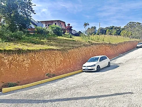 Terreno 380m²  em Santo Amaro da Imperatriz