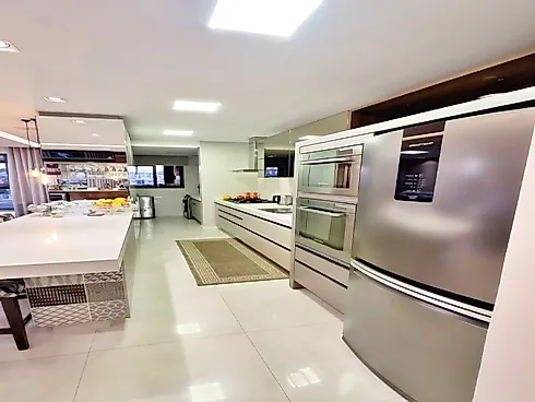 Apto 3 Quartos, 3 Suítes, 3 Vagas - Centro - Foto 8