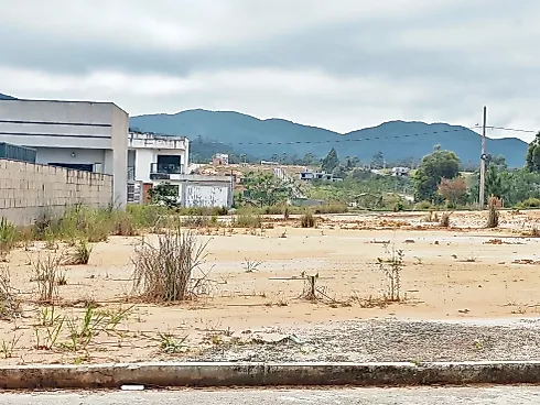 Terreno 360m², ;Escritura, 2 Andares - Gov Celso Ramos - Foto 4