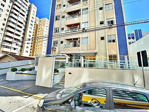 Apartamento de 1 Dormitório com Sacada, Andar Alto, Elevador, Disponível para Venda, Bairro Campinas, São José/SC - Foto 2
