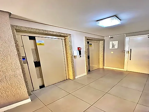 Apartamento de 1 Dormitório com Sacada, Andar Alto, Elevador, Disponível para Venda, Bairro Campinas, São José/SC - Foto 7