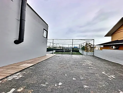 Casa de Alto Padrão com Piscina e Quadra de Esportes, Disponível para Venda no Condomínio Residencial Bosque das Mansões, São José/SC - Foto 12