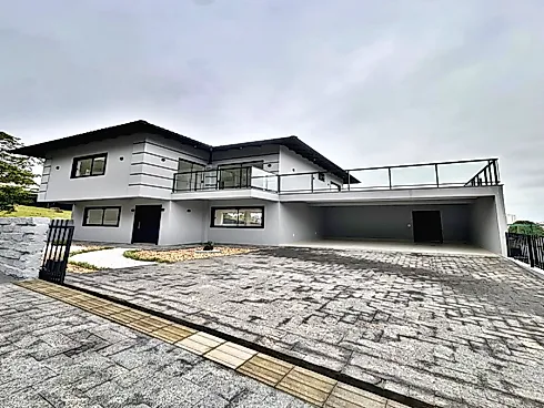 Casa em Bosque das Mansões, São José