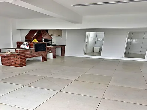 Casa de Alto Padrão com Piscina e Quadra de Esportes, Disponível para Venda no Condomínio Residencial Bosque das Mansões, São José/SC - Foto 20