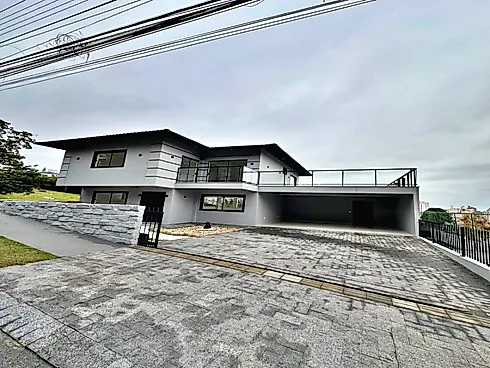 Casa em Bosque das Mansões, São José