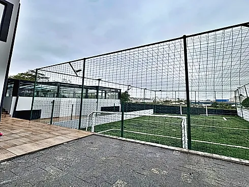 Casa de Alto Padrão com Piscina e Quadra de Esportes, Disponível para Venda no Condomínio Residencial Bosque das Mansões, São José/SC - Foto 8