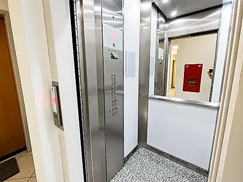 Apartamento Disponível para Venda no Bairro Campinas, São José/SC, 2 Dormitórios, Vaga de Garagem, Andar Alto, com Elevador; - Foto 14