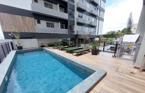 Apartamento Duplex com 2 quartos em Estreito, Florianópolis