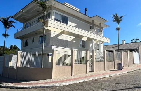 Casa com 5 quartos em Centro, São José