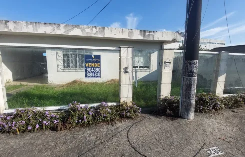 Casa com 3 dormitórios à venda, 180 m² por R$ 1.300.000,00 - Kobrasol - São José/SC