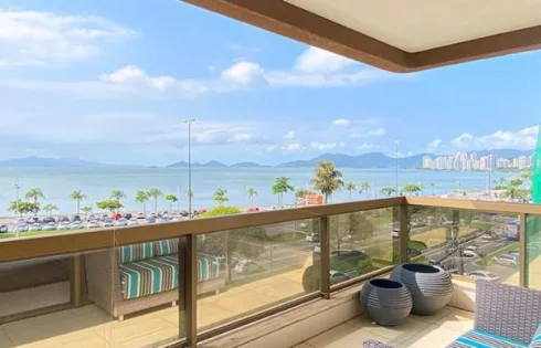 Apartamento com 3 quartos em Centro, Florianópolis