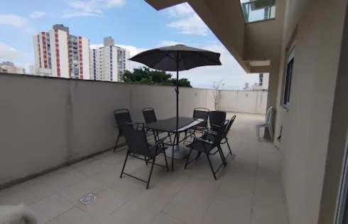 Apartamento com 2 quartos em Kobrasol, São José