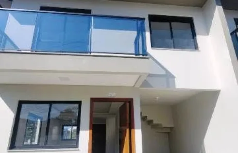 Sobrado com 3 quartos em Potecas, São José