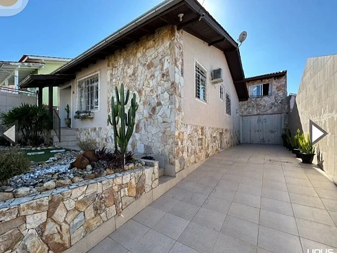 Casa em Bela Vista, São José