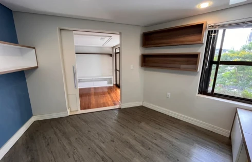 Apartamento 4 Quartos com 2 Suítes e 249m² - Centro - Foto 12