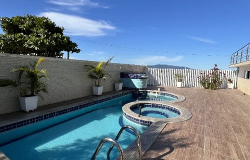 Casa em Ponta de Baixo, São José