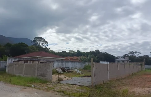 Terreno em Praia de Fora, Palhoça