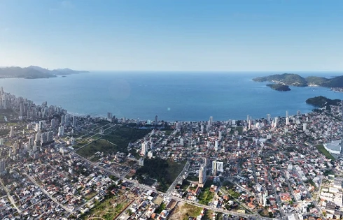 Apartamento em Perequê, Porto Belo