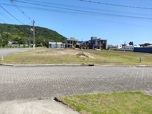 Terreno em Bairro  Zimbros, Bombinhas