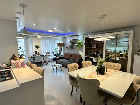 Apartamento em Kobrasol, São José