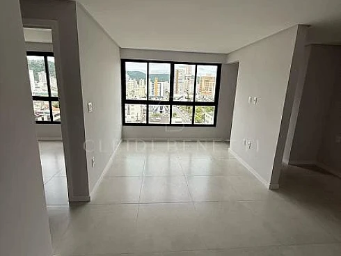 Apartamento em Vila Operária, Itajaí