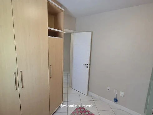 Apartamento em Meia Praia, Itapema