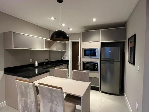 Apartamento em Meia Praia, Itapema