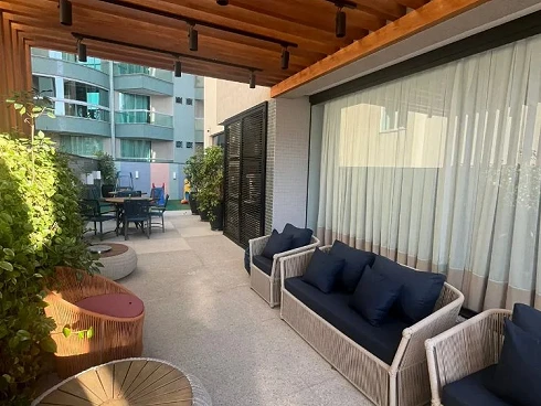 Apartamento em Meia Praia, Itapema