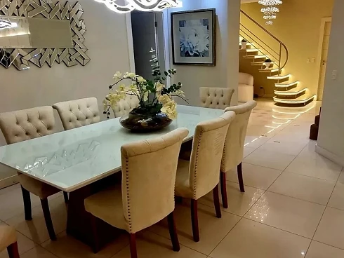 Apartamento em Meia Praia, Itapema