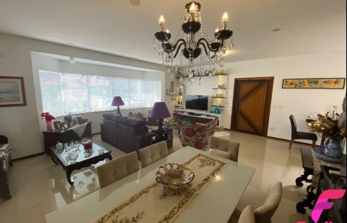 Casa em Carianos, Florianópolis