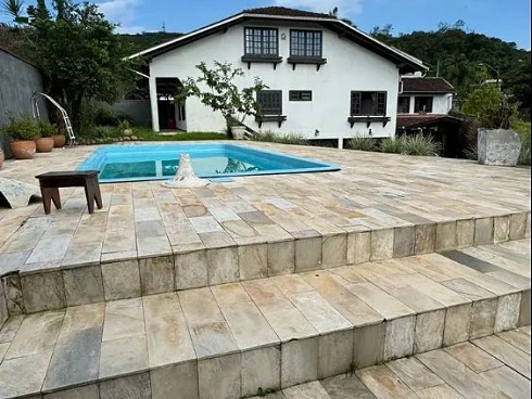 Casa em Saguaçu, Joinville