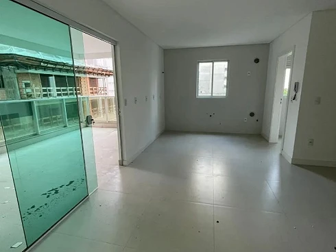 Apartamento em Meia Praia, Itapema