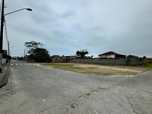 Terreno em Praia Do Ervino, São Francisco Do Sul