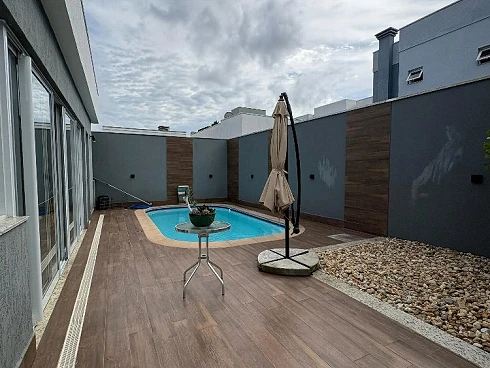 Casa em Santa Regina, Camboriú