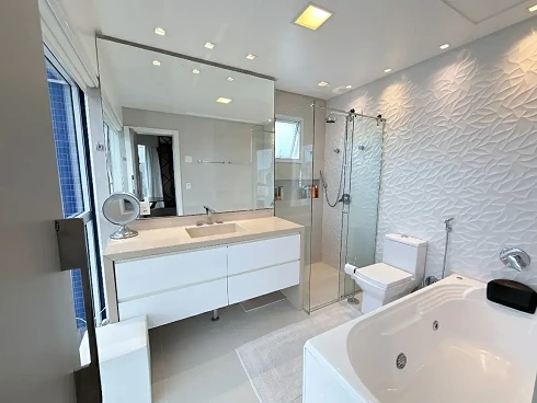 Apartamento em Pioneiros, Balneário Camboriú