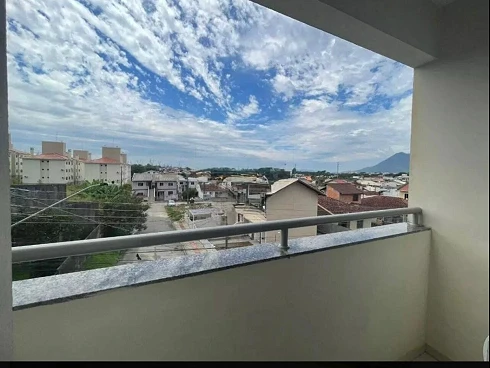 Apartamento em Madri, Palhoça