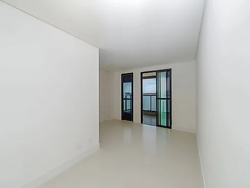 Apartamento em Praia De Armação Do Itapocorói, Penha