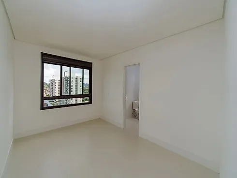 Apartamento em Praia De Armação Do Itapocorói, Penha