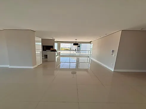 Apartamento 4 Quartos com 2 Suítes e 154m² - Centro- Vista Mar - Apartamento em Centro, Balneário Camboriú - Foto 1