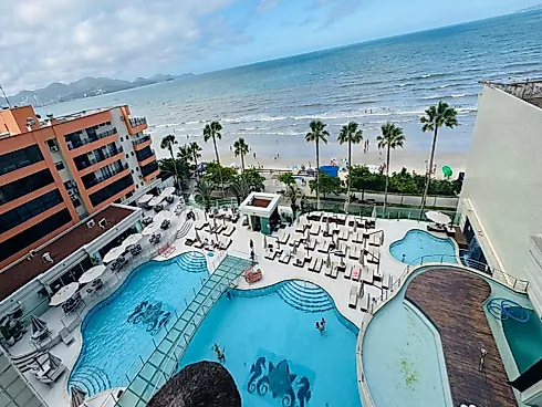 Apartamento 4 Suítes e 281m² Vista para o Mar - Meia Praia - Apartamento em Meia Praia, Itapema - Foto 2