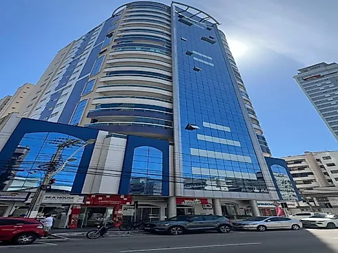 Apartamento 4 Suítes, 2 Vagas Garagem Vista para o Mar - Edifício Mount Everest, SC - Apartamento em Meia Praia - Foto 3