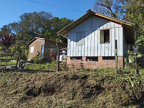 Terreno Rural com 1060m², com 2 Casas 35m² Cada uma Independente, Poço Artesiano, Ratones. - Terreno em Ratones, Florianópolis - Foto 3