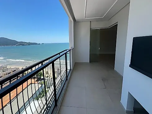 Apartamento com 4 Dormitórios sendo 4 Suítes e 3 Vagas de Garagem em Itapema/SC - Apartamento em Meia Praia, Itapema - Foto 5