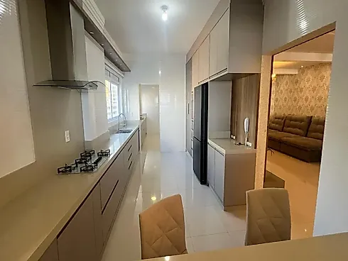 Apartamento com 4 Dormitórios sendo 4 Suítes e 2 Vagas de Garagem em Itapema/SC - Apartamento em Meia Praia, Itapema - Foto 1