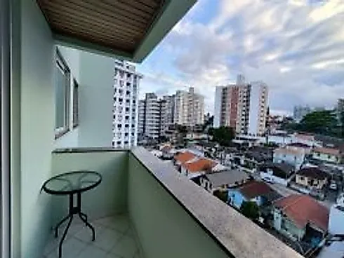 Apartamento 2 Dormitórios e Garagem Coberta em Barreiros - Foto 10