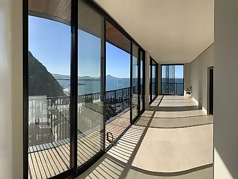 Cabeçudas, Itajaí