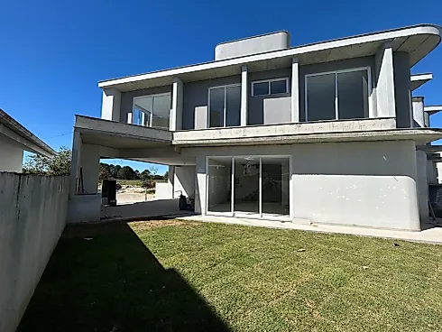 Casa 4 Dormitórios sendo 2 Suítes 2 Demi Suíte com Terraço - Casa em Campeche, Florianópolis - Foto 2