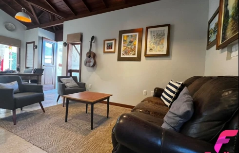 Casa 3 Dormitórios 170 m² - Rio Tavares, Florianópolis - Foto 11