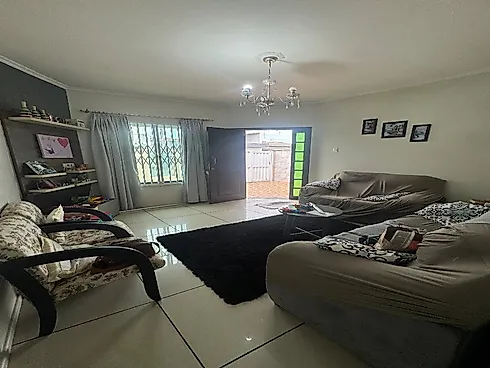 Casa Ampla com Piscina, 5 Dormitórios sendo 2 Suítes no Bairro São Vicente em Itajaí/SC - Casa em São Vicente, Itajaí - Foto 3