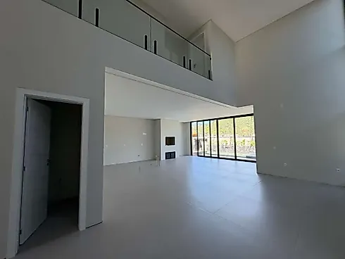 Casa Alto Padrão em Condomínio Fechado com 4 Suítes e 4 Vagas de Garagem em Camboriú/SC - Casa em Santa Regina, Camboriú - Foto 3
